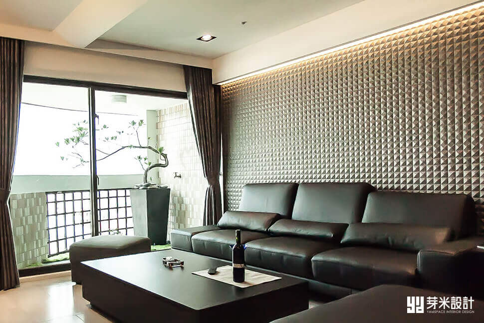 皮製沙發與造型牆面-台中室內設計推薦