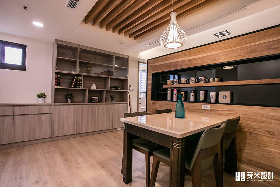 採用大量木紋材質設計-台中室內設計推薦