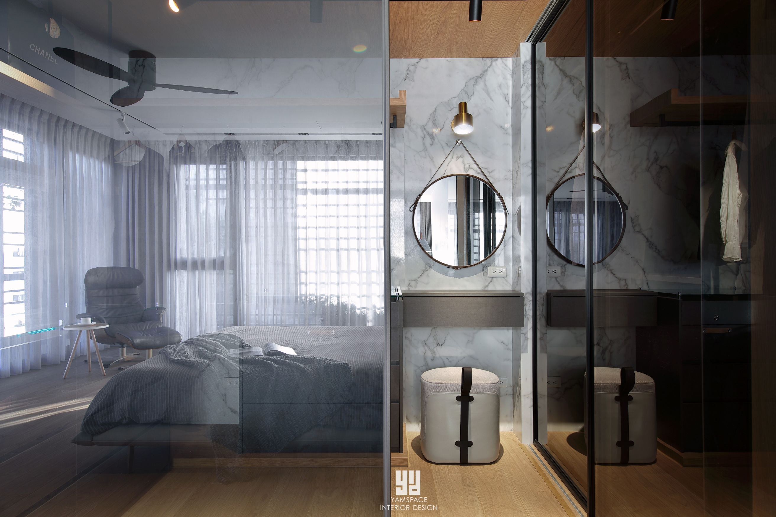 特殊玻璃隔間造型-華廈住宅空間設計案例