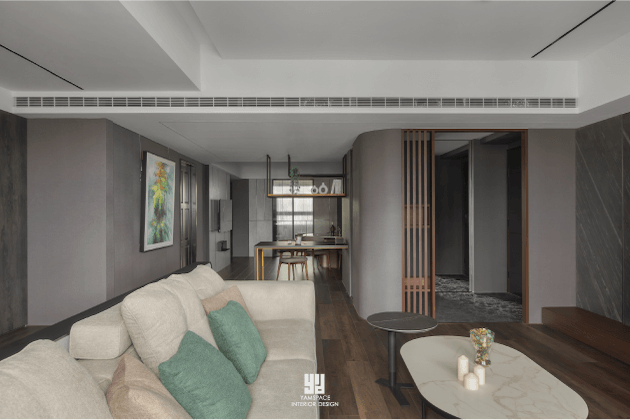 新成屋客廳轉場設計讓玄關與廚房自然串接