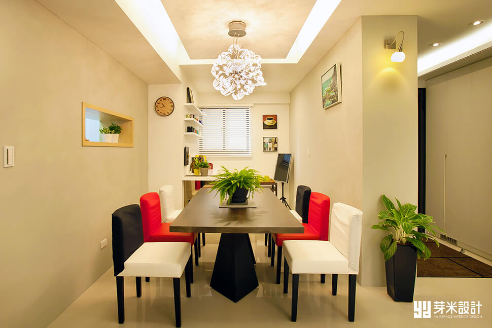 紅白搭配的餐桌椅-台中室內設計推薦