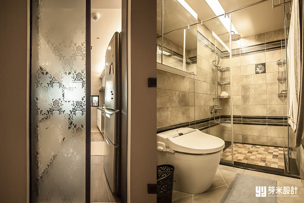 視覺感加大的浴廁空間-台中室內設計推薦