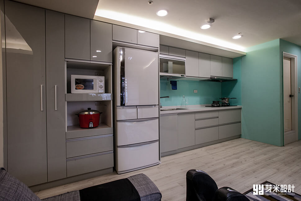 收納空間足夠的廚房-小空間設計